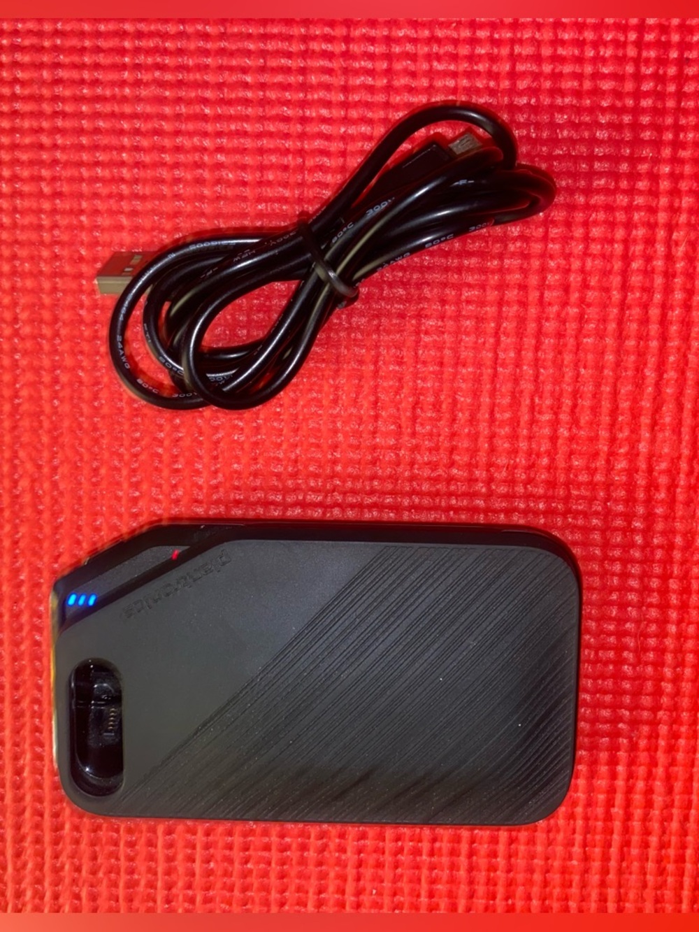 Plantronics Black Bluetooth Headset with Charging Case and USB Cable - Picture 3 of 10